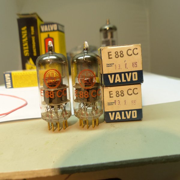 pair  E88CC VALVO D-Getter 7L3 Code / CCA /6922  in Box