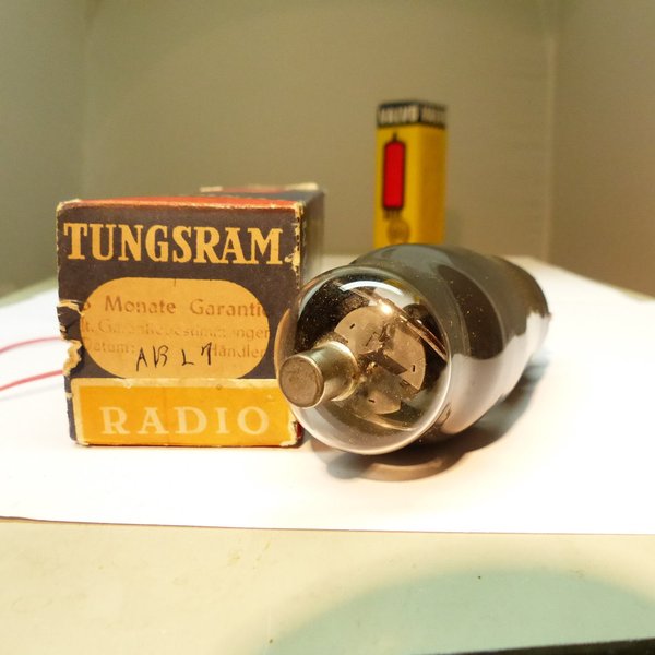 ABL1 Tungsram NOS/NIB/NEW in Box Radio Röhre Tube