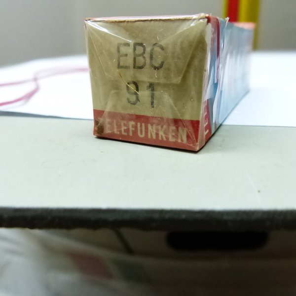 1x EBC91 Telefunken NEW in sealed Box Röhre Tube