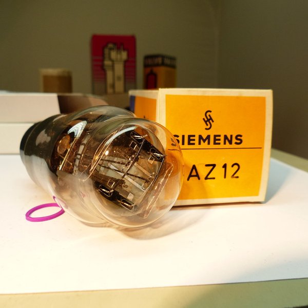 1x AZ12 Siemens Gleichrichter Röhre Tube NEW/NEU in Box