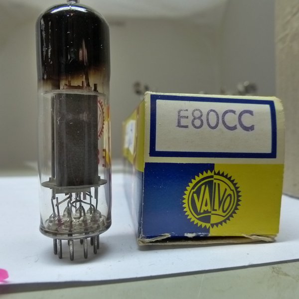 1x E80CC VALVO RED SMOOTH D-Foil-Getter Pinched Waist 4C-WKP Code Tube NOS RÖHRE Tube